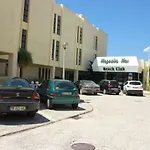 Beach And Pool Studio Apartment